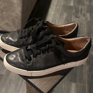 Frye Black Leather lace up Sneakers